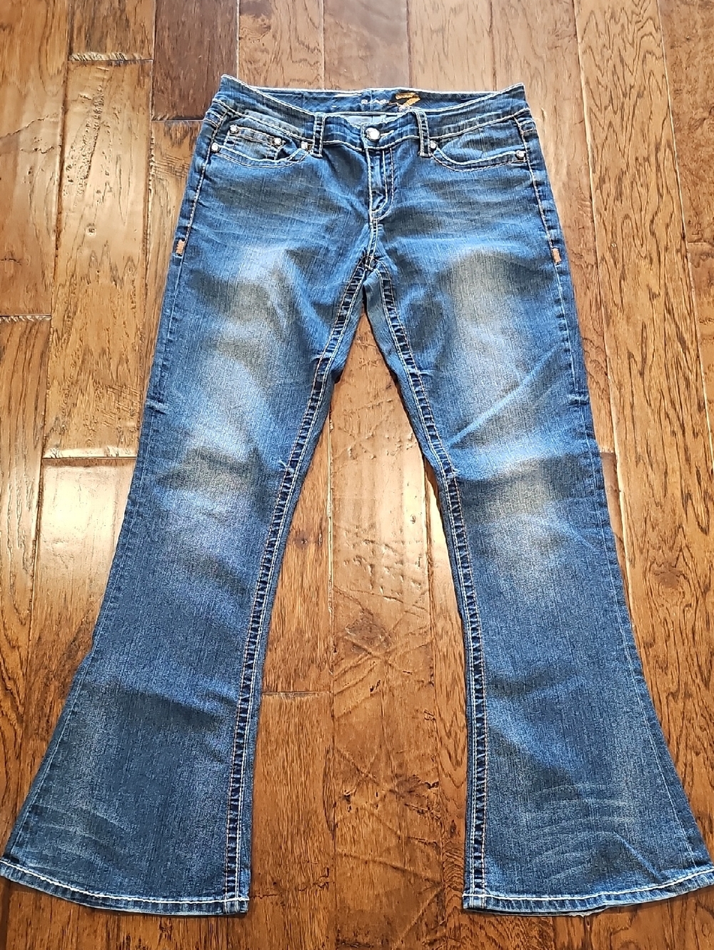 Seven7 Jeans Tulip Size 31